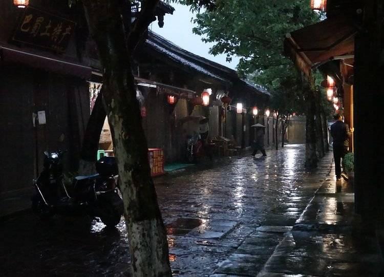 夏季纽扣裙